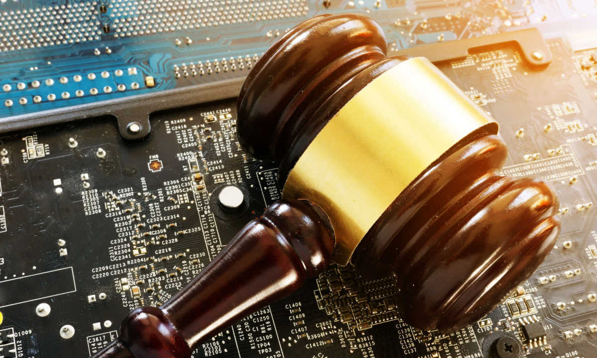 OCC Chief Michael J. Hsu Says Regulators Must Monitor 3 Risks of Crypto
