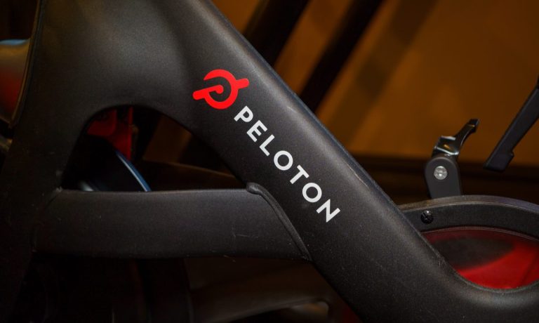 Peloton, fitness, employee layoffs