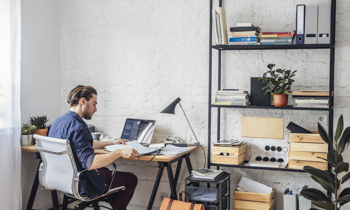 CFOs Grapple With Cost and Cultural Balance Around Return to Office