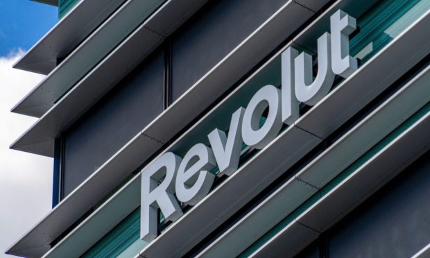 Revolut UK Bank License Stalled Over Risk Control Concerns