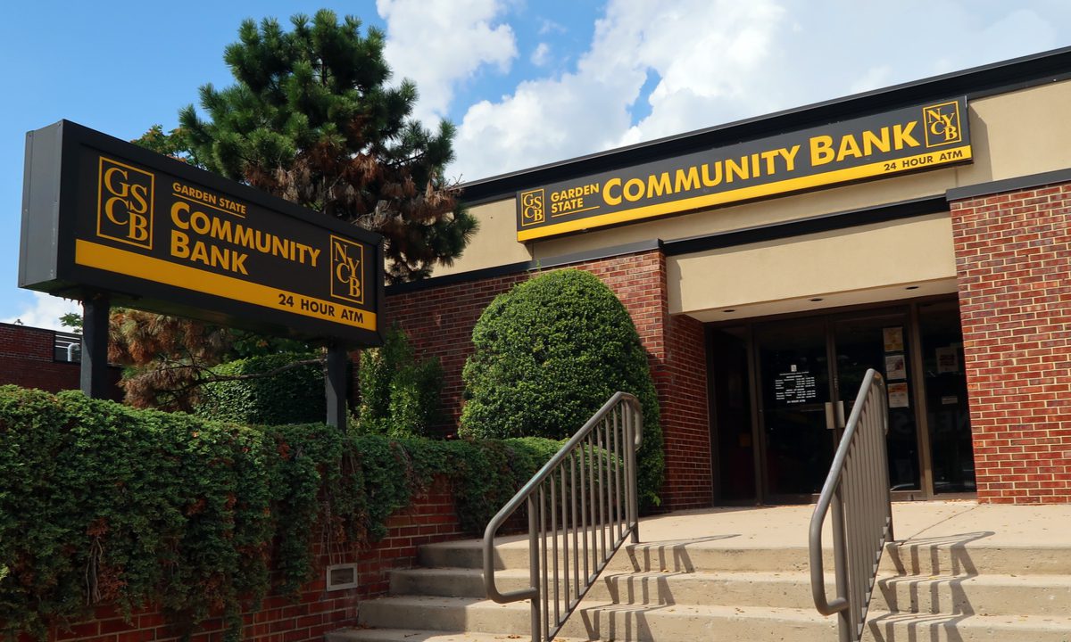 Community Bank Customers Hit Pause on Mass Deposit Withdrawals