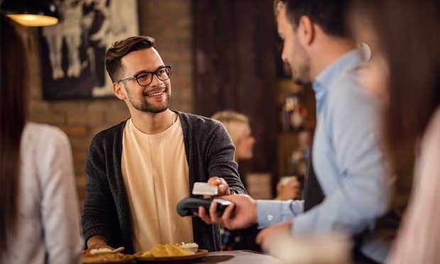 UK Shoppers’ Use of Contactless Cards Spikes 94% YOY