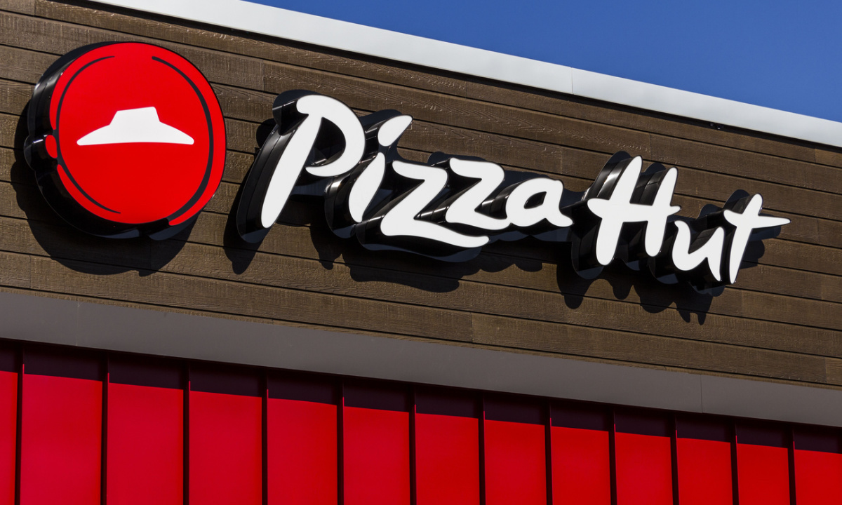 Pizza Hut Touts ‘Competitive Advantage’ Over Domino’s in Third-Party Delivery