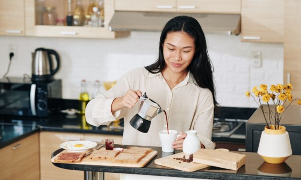 Smucker’s Aims to Gain Share From Coffee Shop QSRs With at-Home Alternatives