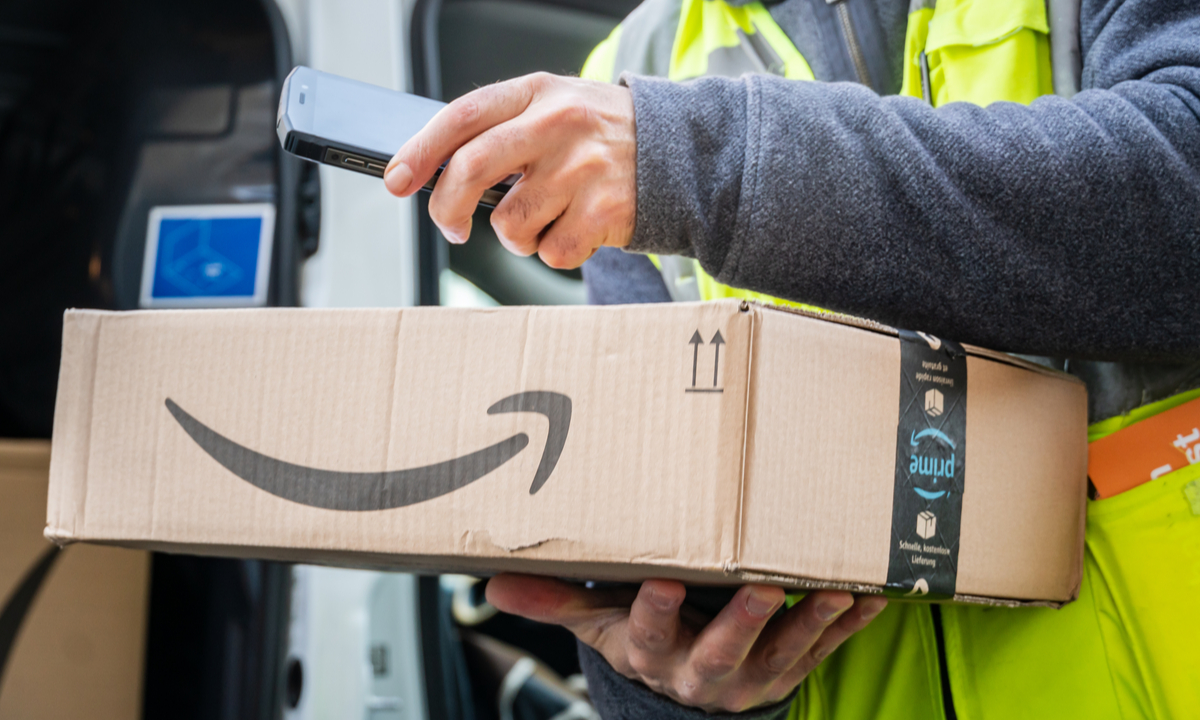 Who’s Faster? Amazon and Walmart Race to Meet Demand for Instant Delivery