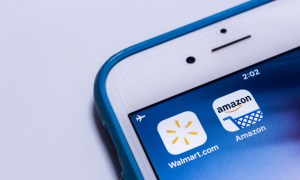 As earnings reports come in from Amazon and Walmart, the two retail giants are still in a battle over consumers spending, but both beat analyst expectations.