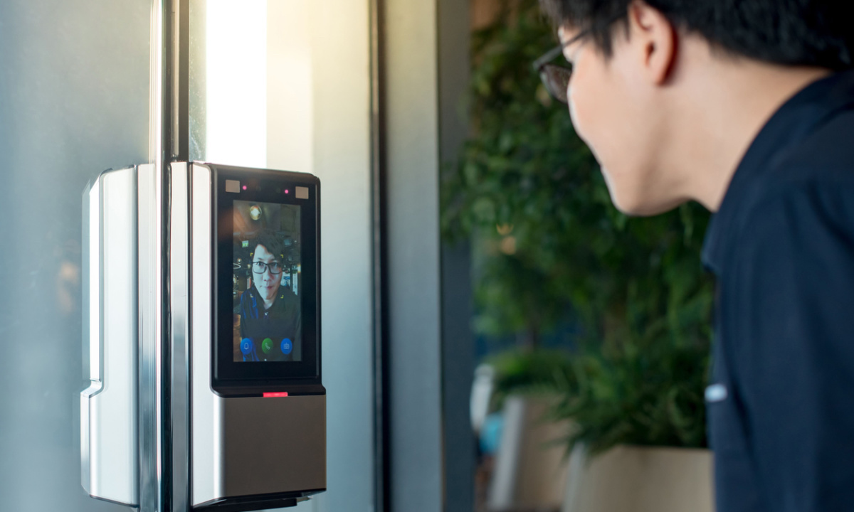 China Calls for Limits on Facial Recognition Tools