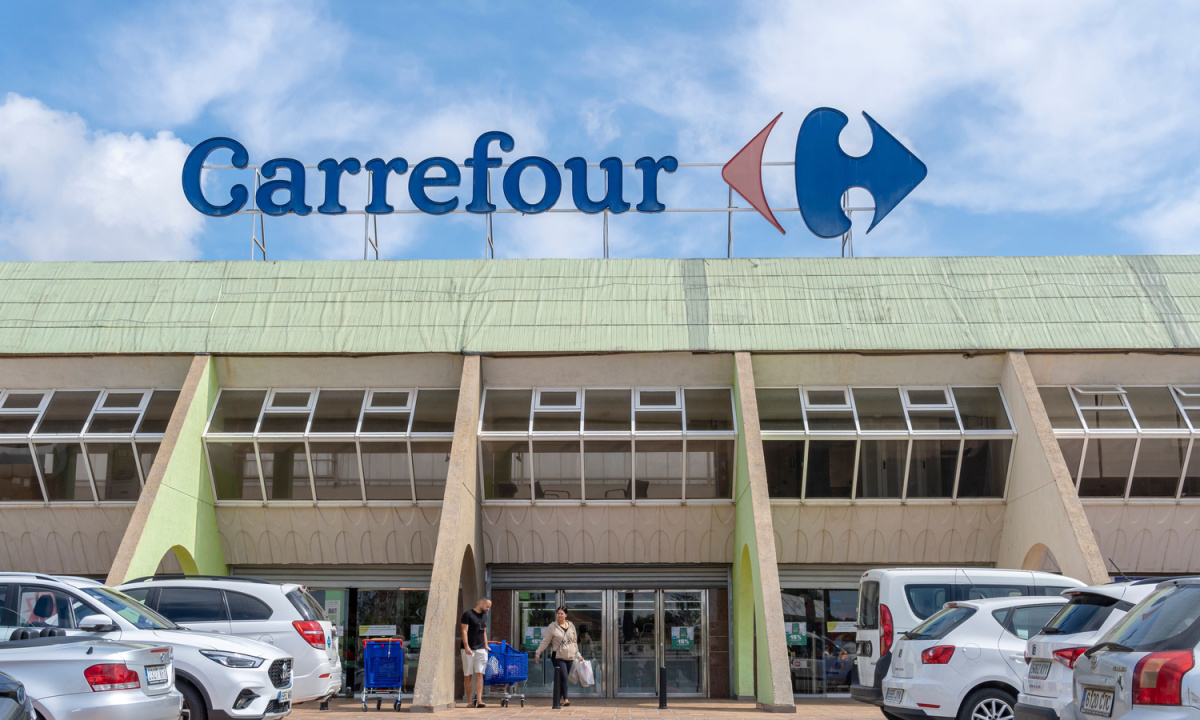 Carrefour Calls Out Brands for Shrinkflation as Grocers Resist Price Hikes