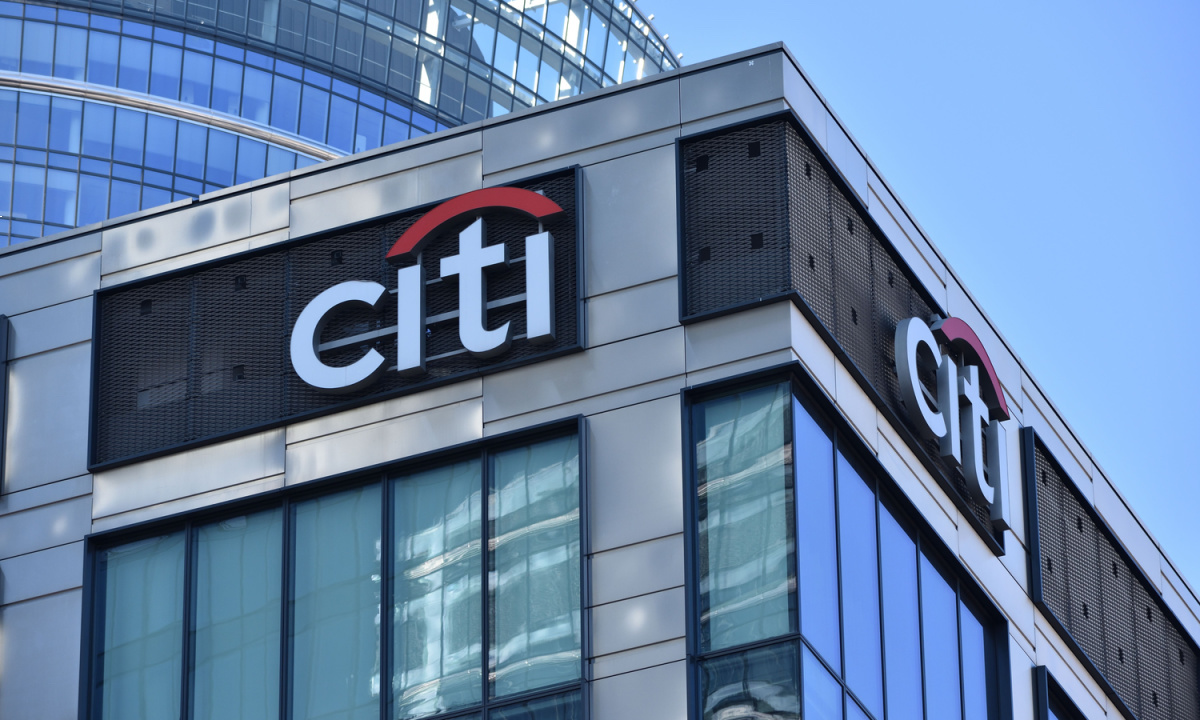 Citigroup to Lay Off Managing Directors and Senior Employees in March