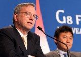 Former Google CEO Eric Schmidt Emerges as Leader on AI Policy