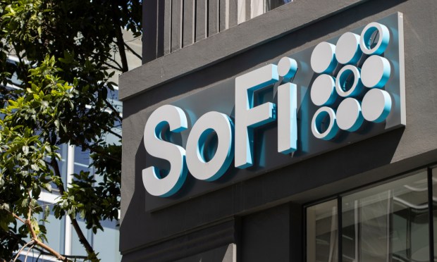 SoFi Member Deposits Grow to $27.3 Billion and Cross-Selling Accelerates