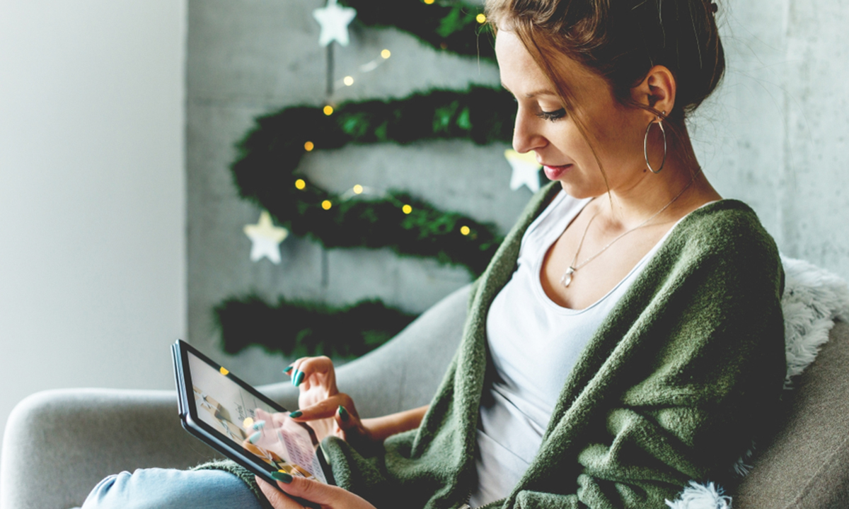 Amazon and Walmart’s Latest Battleground: Digital Holiday Shoppers