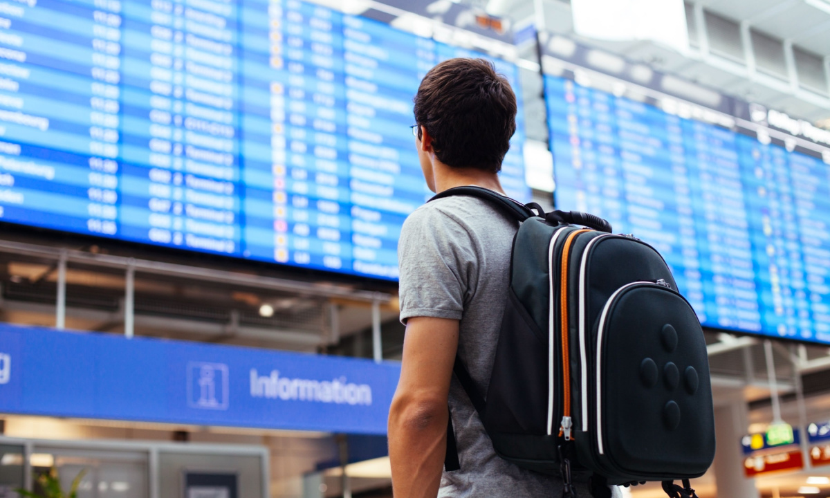 Amazon Sells $25 Student Flights as Travel Costs Rise