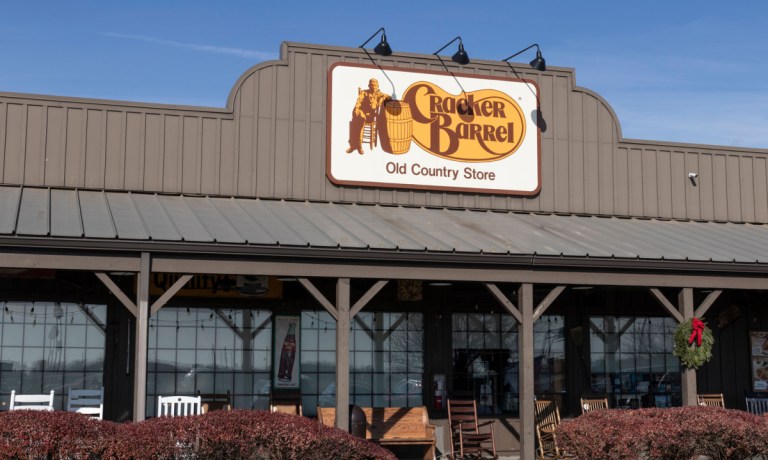 Cracker Barrel restaurant