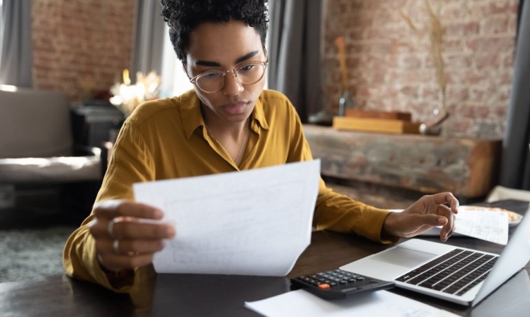 woman making online payment