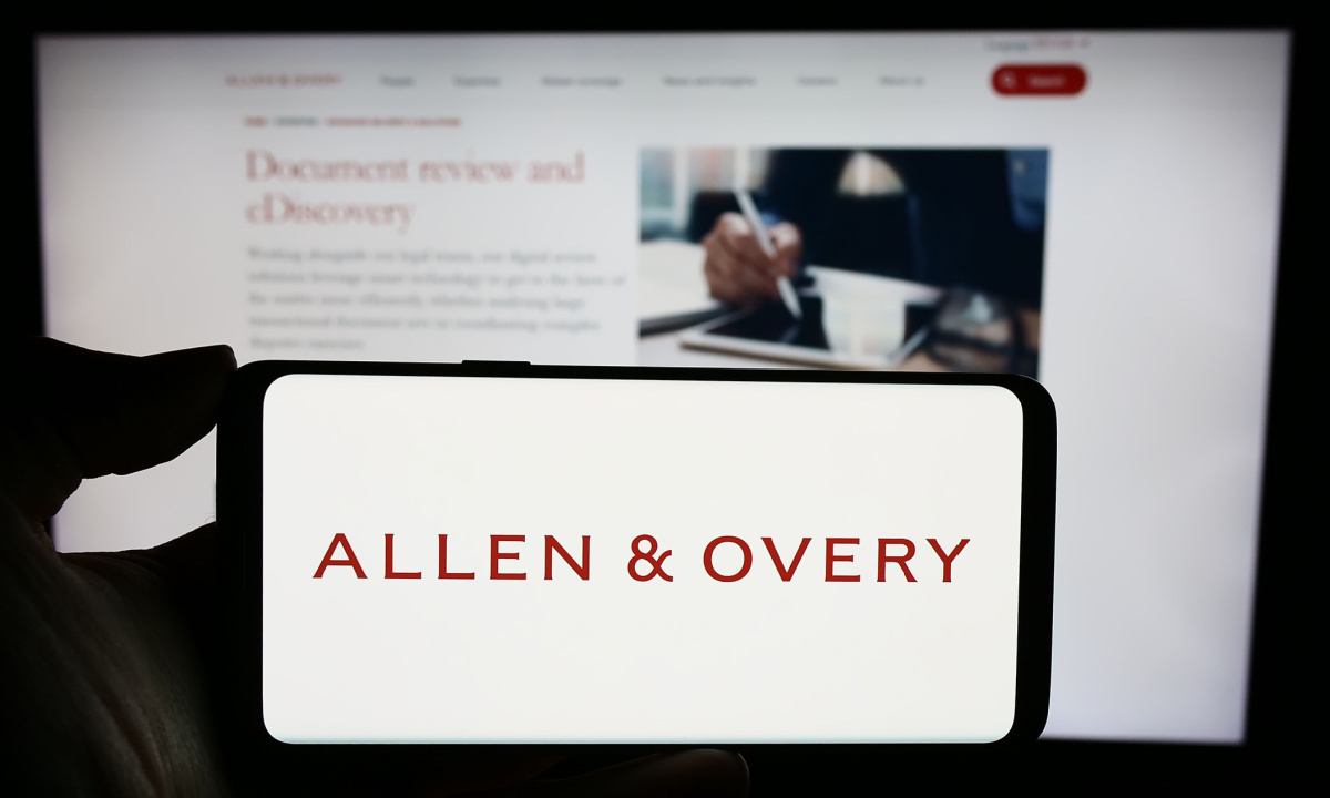 Law Firm Allen & Overy Debuts AI Contract Negotiation Tool
