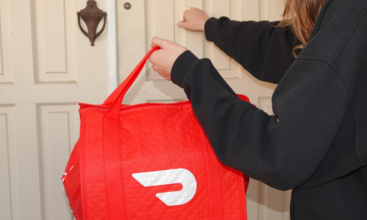 DoorDash Reduces NYC Driver Perks as Pay Increase Changes Delivery Economics