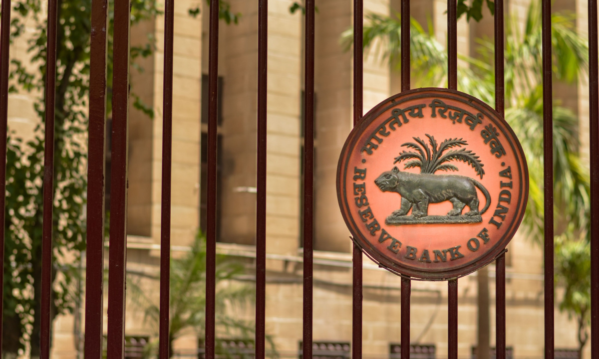 Indian FinTechs Struggle After Crackdown on Unsecured Loans