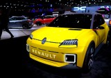 Renault Forgoes Electric Car Unit IPO as EV Enthusiasm Dips