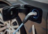 Electric Vehicles’ Road to Ubiquity Has Curves and Bumps Ahead