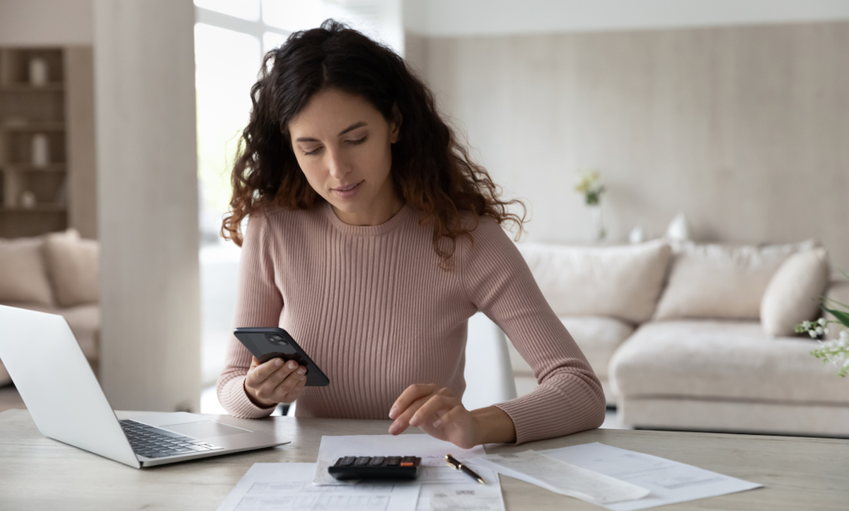 Nearly Half of US Consumers Earning $100K+ Live Paycheck to Paycheck