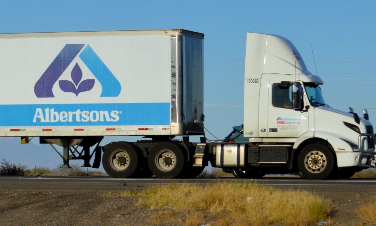 Albertsons and Uber Expand Program Delivering Surplus Food to Nonprofits
