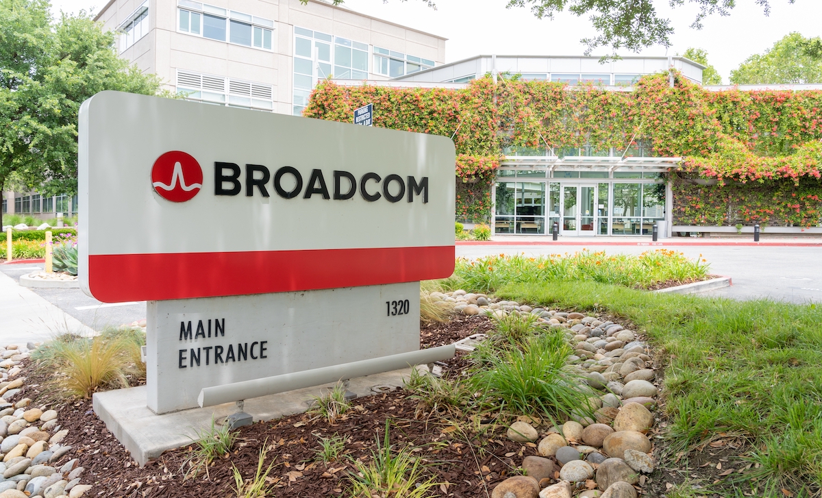 AI Money: Broadcom, Oracle and Samsung Unveil Strategies to Dominate AI Market