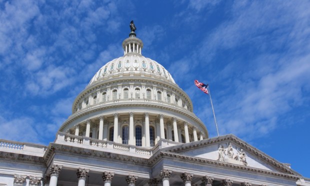 Lawmakers Ask Regulators to Abandon ‘One-Size-Fits-All’ Approach to Banks