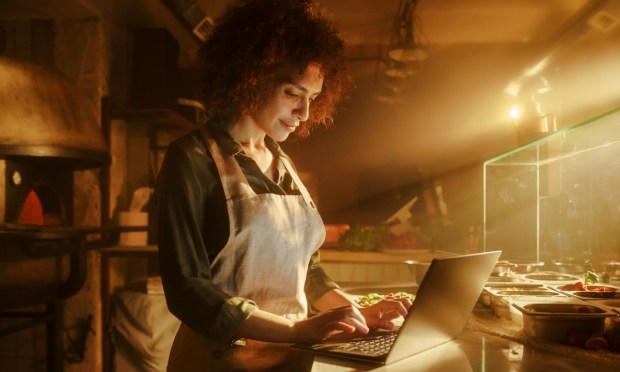 Flowpay Raises $32.7 Million to Grow Embedded Lending Solution in Europe