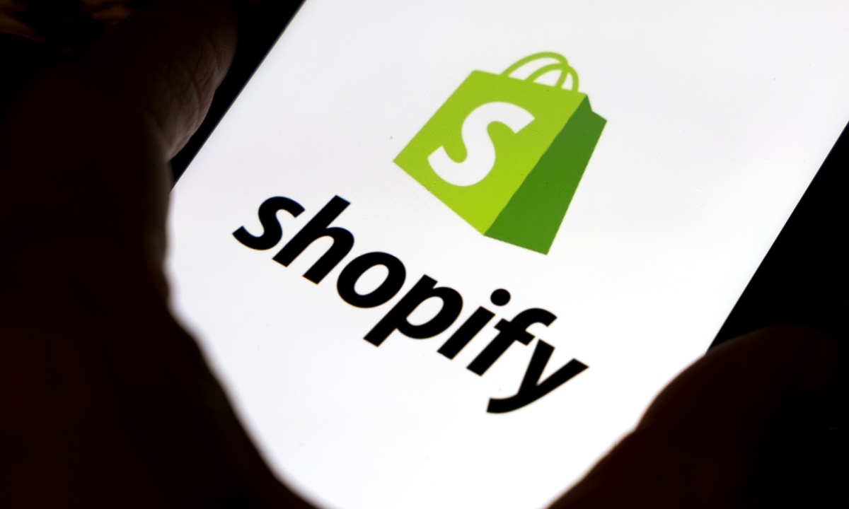 Shopify Merchants to Pay 4% Fee on ChatGPT Checkout Sales