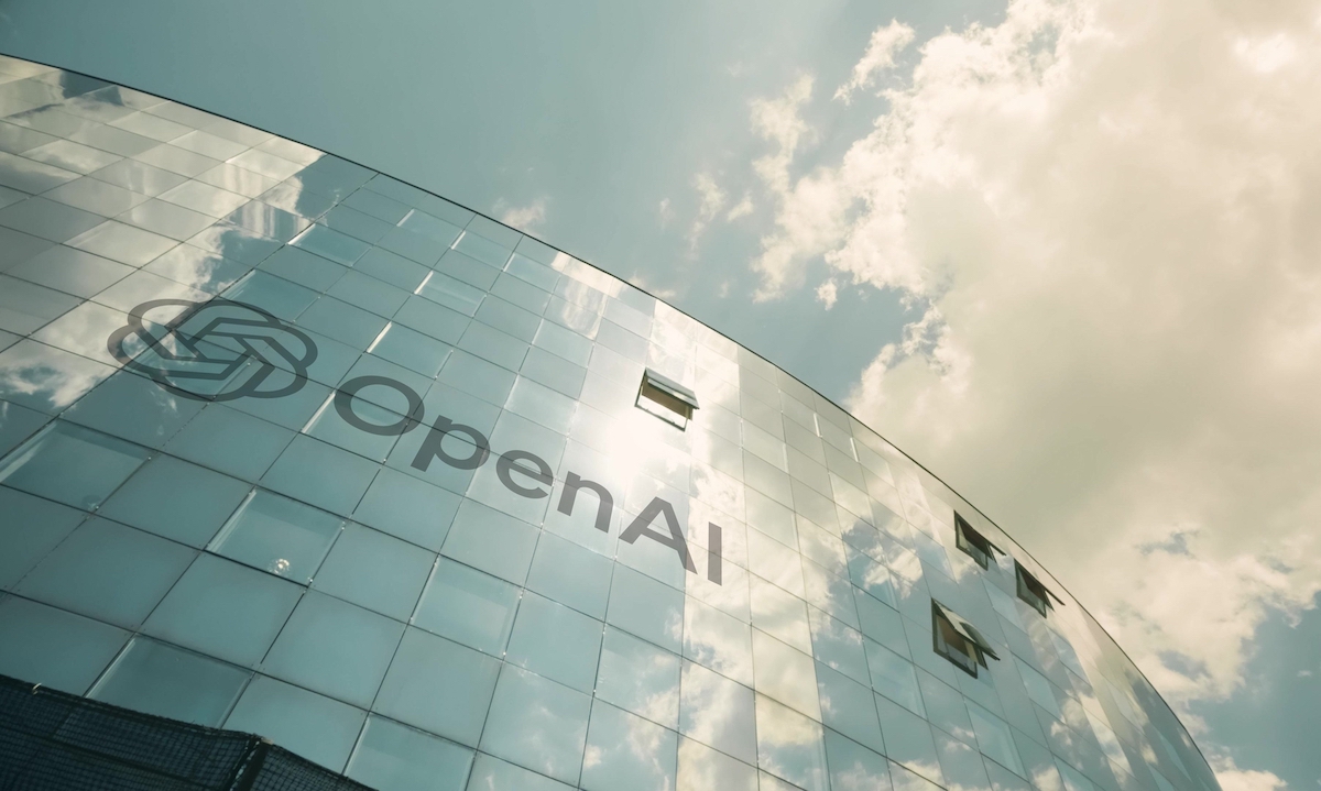 OpenAI Aims to Have Apple Suppliers Make Upcoming AI Devices