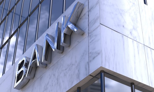 Visa and FIS to Offer Financial Institutions Value-Added Payment Capabilities