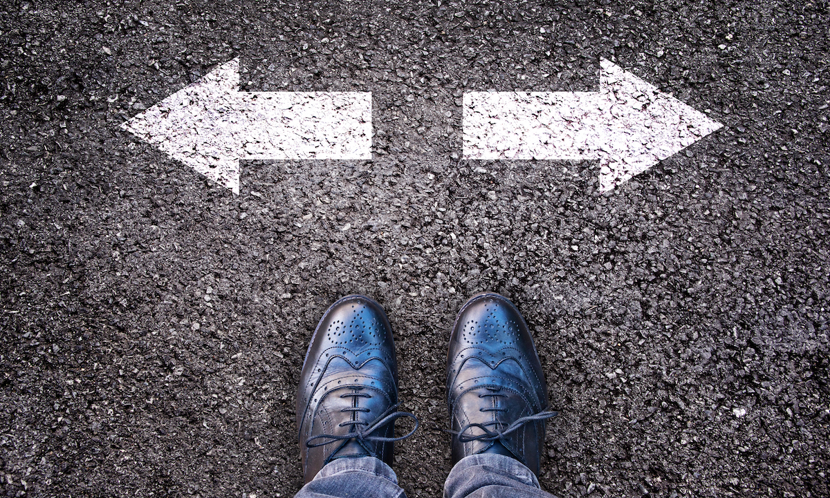 How to Choose Between Deploying an AI Chatbot or Agent