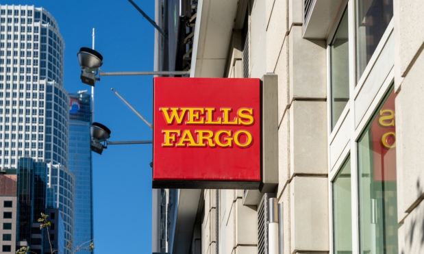 Wells Fargo Says Economy ‘Appears to Be Losing Some Steam’