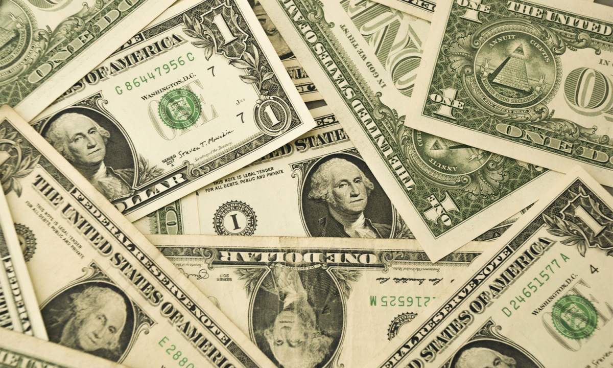 Bank of England Asks Lenders to Assess Dependence on US Dollar