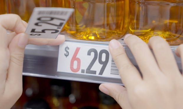 Tariffs Drive US Firms Into Pricing Uncertainty