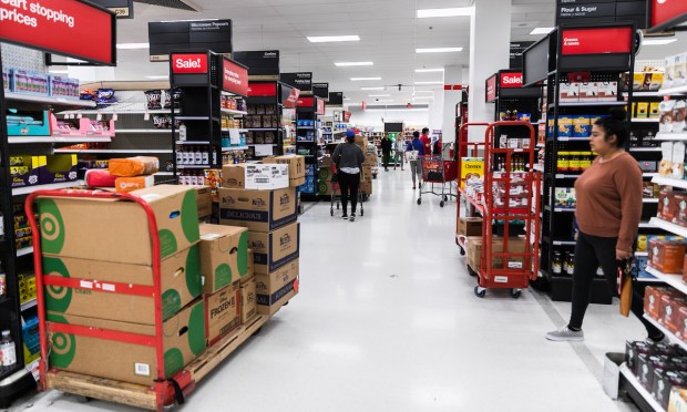 Retailers Lean on AI to Optimize Inventory