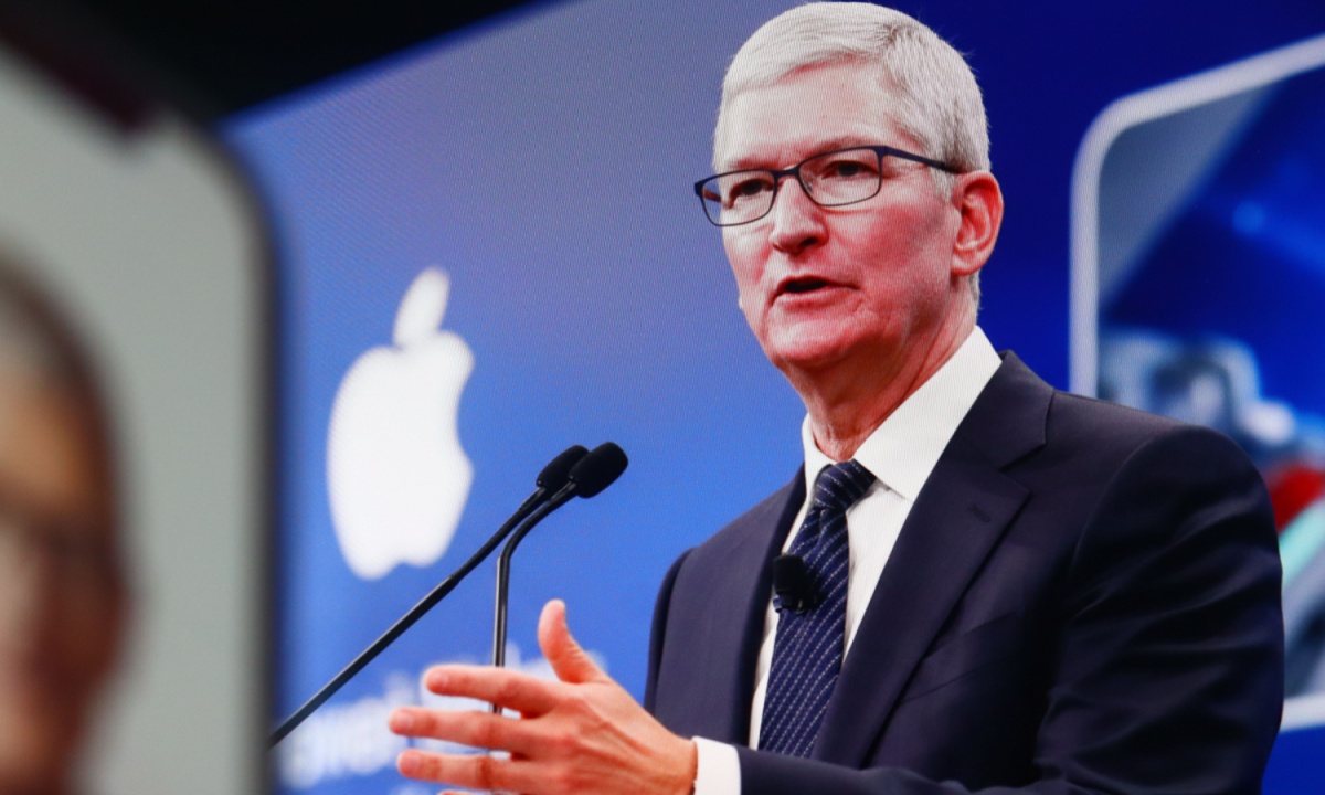 Succession Race Is On as Apple Prepares for Cook’s Departure