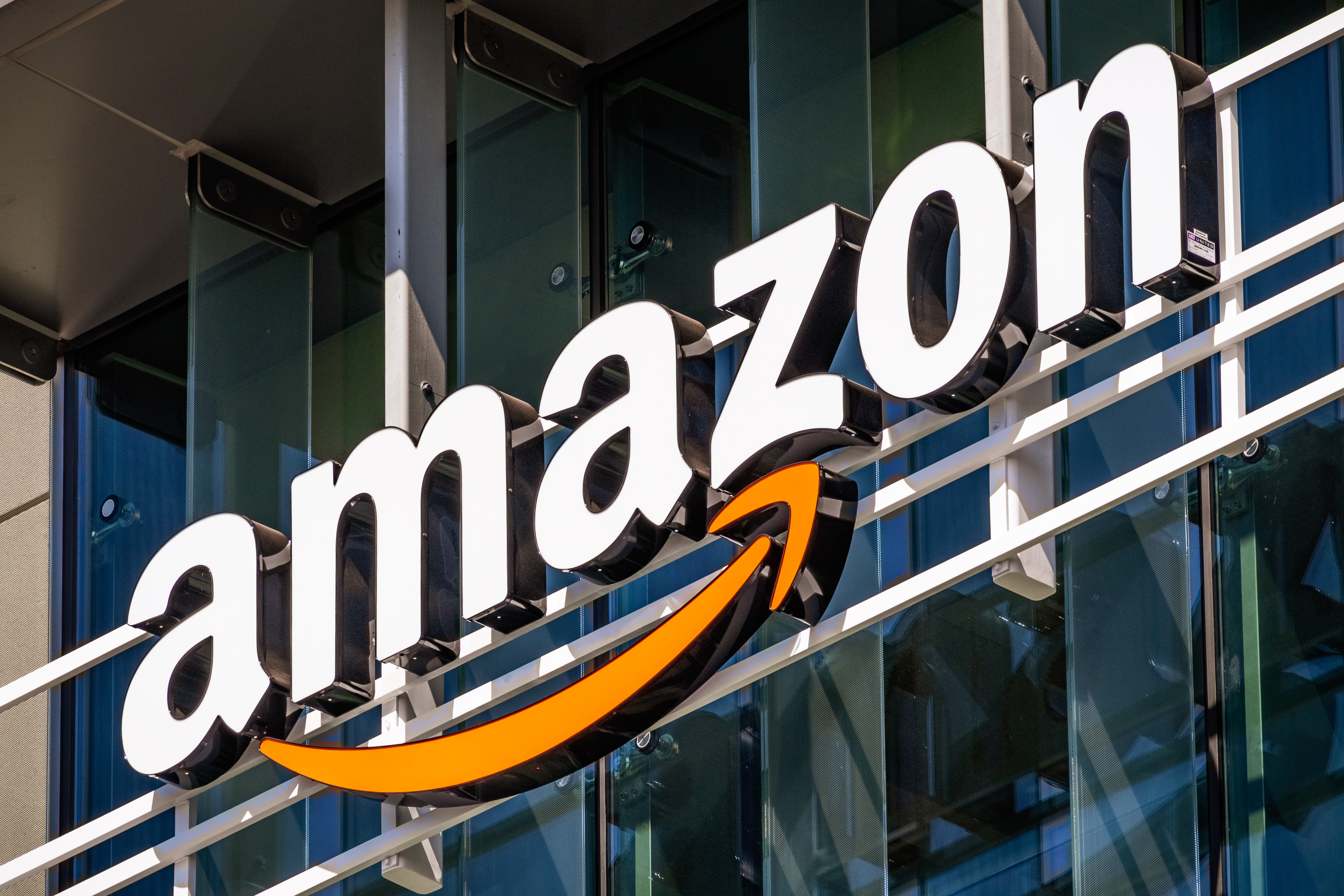 Amazon Secures $17.5 Billion Credit Facility Amid AI Infrastructure Race