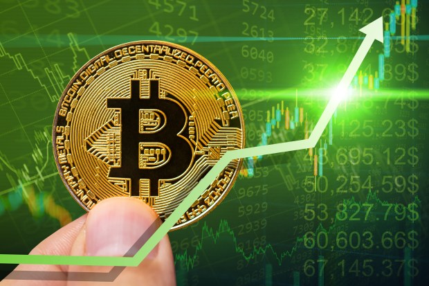 Bitcoin Rises Back Above $90,000 as Investors Expect Interest Rate Cuts