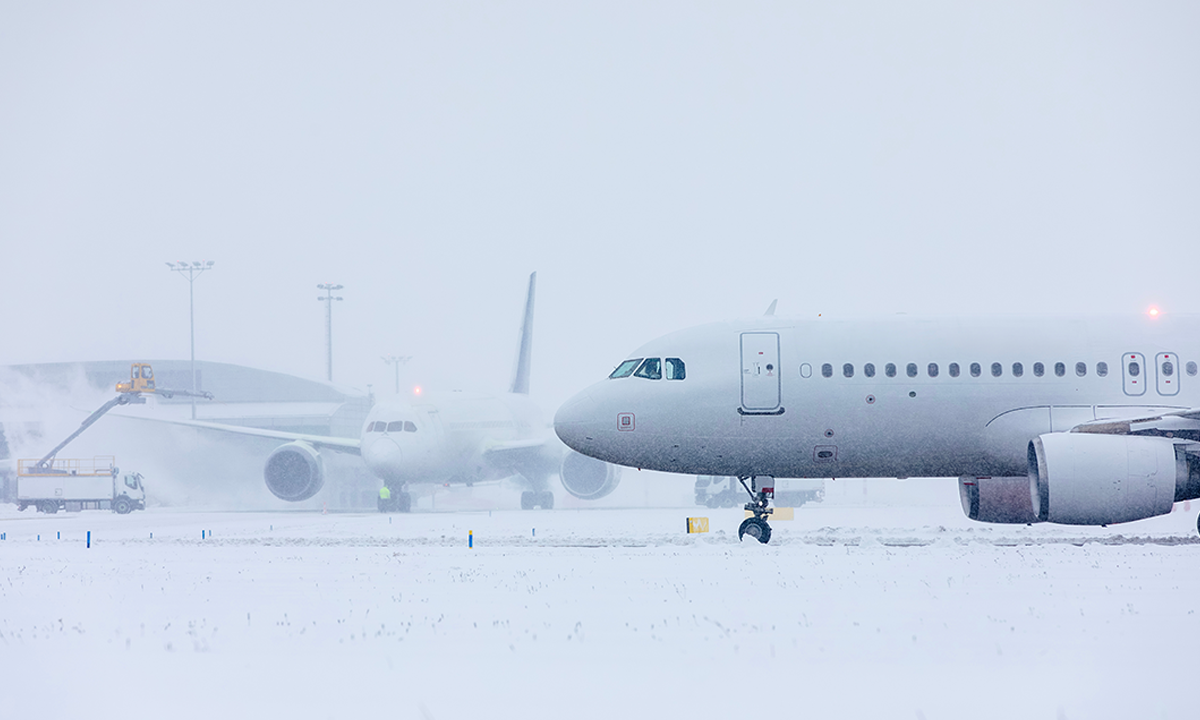 As Storm Grounds Flights, Airlines Turn to AI to Handle Disruptions Better