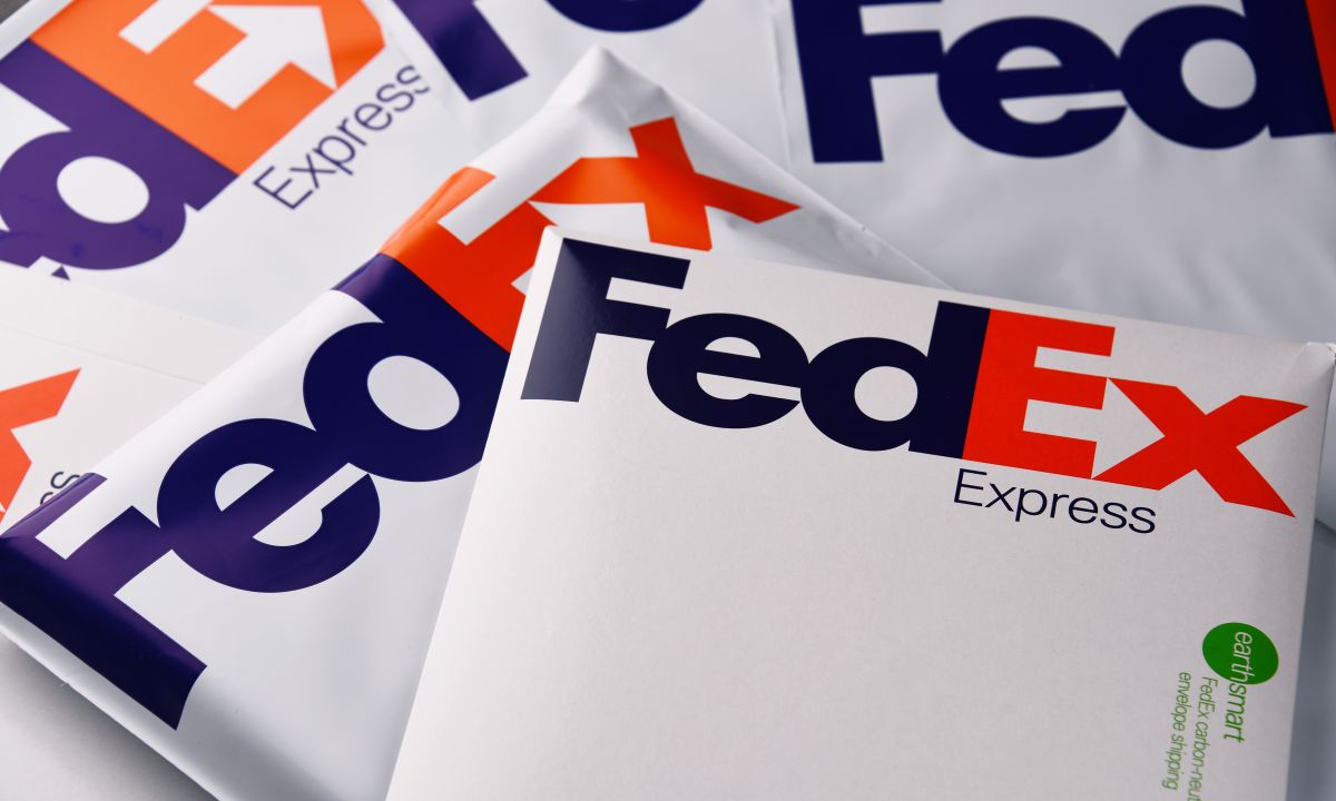 FedEx Adds AI Into Tracking and Returns for Enterprise Shippers