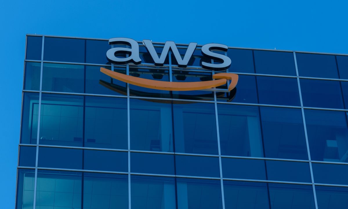 AWS Spending Billions on Public Cloud and AI Efforts