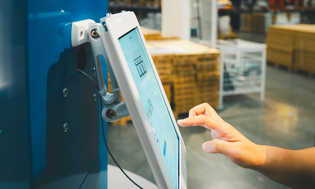 Merchants Face Smarter Shoppers Who Know Which Payment Button to Press