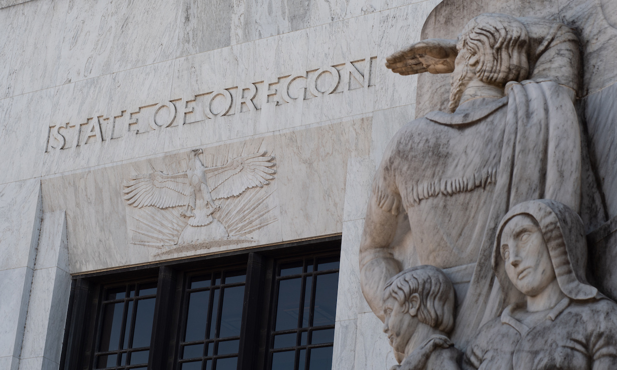 Oregon Advances AI Chatbot Law With Private Liability Provision