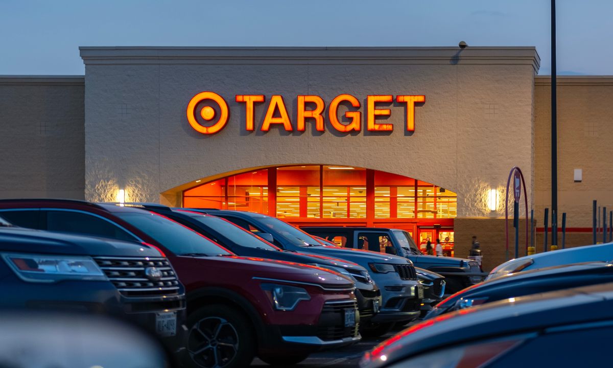 Target Challenges Retail Rivals With 300-Store Growth Plan
